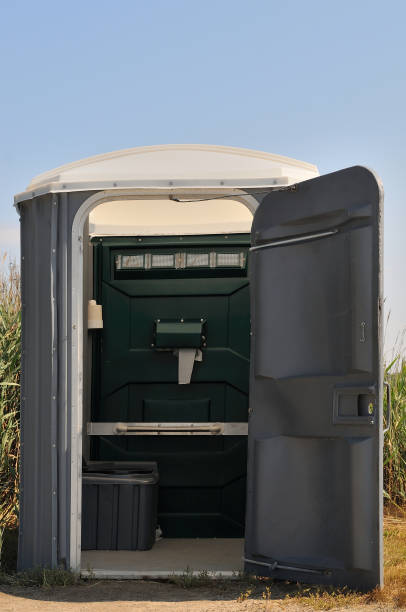 Best Portable restroom trailer rental  in Orange City, FL